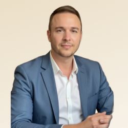 Sascha Bernd, KI-System-Architekt bei ProvenAI